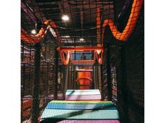 -Tenker Club弹刻极限主题公园 · 蹦床 · 团建 · 生日派对(大关店)