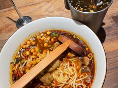 麻婆婆肥肠面-麻婆婆白家肥肠粉(海岸城店)