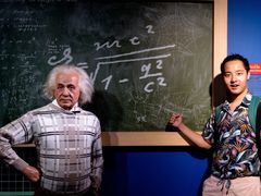 -曼谷杜莎夫人蜡像馆