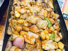 -老东镇啤酒屋海鲜加工·蒸汽海鲜·海鲜烧烤(台东店)