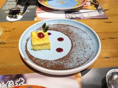 -米德维奇俄式西餐厅(西六道街店)