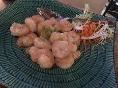 -TRIPLE 8 China Bar & Grill