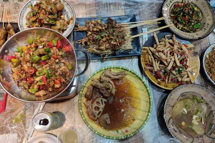 狠哥宵夜大排档老武汉味道(二七路店)