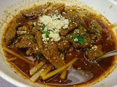 水煮牛肉-银都上海菜馆(粤海东路店)