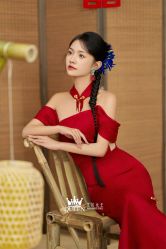 点击看大图 -艾拉·女王婚纱礼服馆