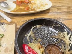 -玛格萝妮比萨屋(四平店)