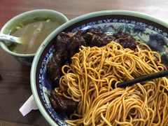 红烧牛肉面-旺泉餐饮店·清真牛肉面馆