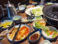 -明洞阿姨·韩式酱蟹烤肉·创意料理(三元桥店)