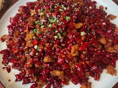 -有红鸡毛店·川菜(建设路店)