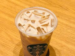 -星巴克臻选(上海中环广场2F店)