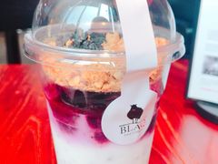 奇亚籽麦片优格杯-BLAQ咖啡(骏豪店)