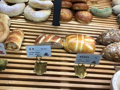 -焙丽拾光(麦凯乐直营店)