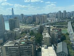 -全季酒店(重庆李子坝牛角沱地铁站店)