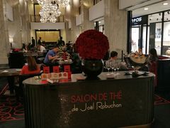 大堂-Salon de The de Joel Robuchon(外滩18号店)