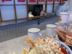 -八一路好吃街(雨田商务大厦店)