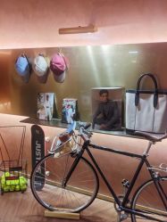 -优刻西服西装定制(金轮国际广场店)