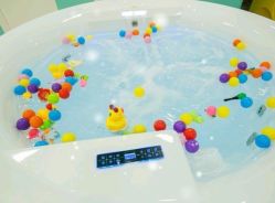 -蓝色海林婴幼儿水育馆(新辰里学清路店)
