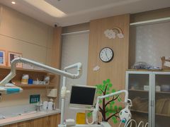 -上海仁爱医院口腔科 · 种植