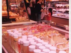 -巴黎贝甜(大宁国际商业广场店)