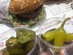 -The Habit Burger Grill 哈比特汉堡(爱琴海店)