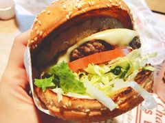 -The Habit Burger Grill 哈比特汉堡(复兴soho店)