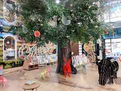 -钟书阁(松江泰晤士小镇店)