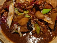天山乌梅大盘鸡-疆遇·新新新新的新疆菜(万达店)