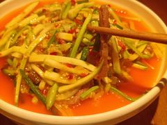 -九锅一堂酸菜鱼(新南凯德直营店)