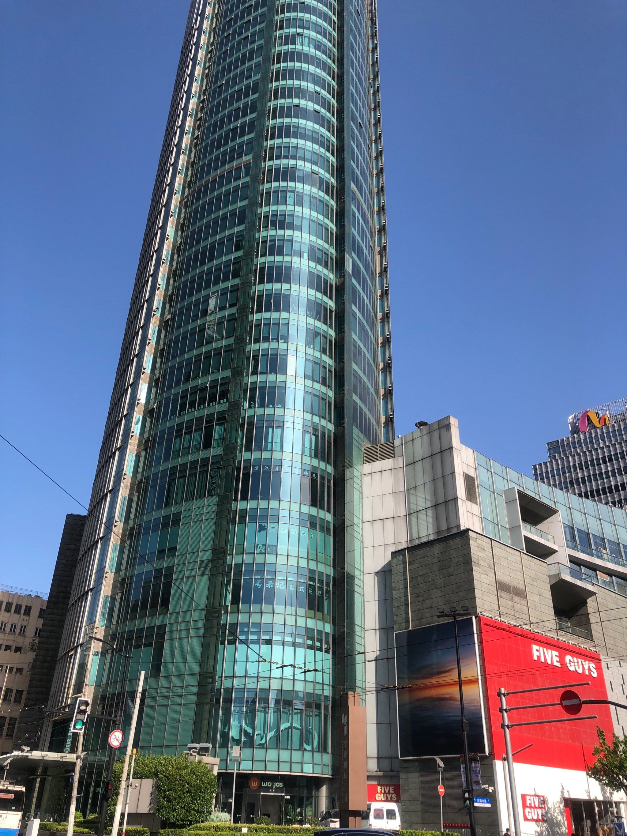 宏伊国际广场,美食与快乐同在的宝藏商场