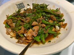 -费大厨辣椒炒肉(高铁吾悦广场店)