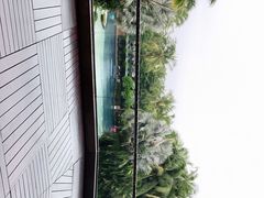 -三亚湾海居铂尔曼度假酒店