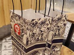 -霸王茶姬(常发广场店)