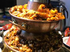 -沪小二炭火蛙锅(淮海中路美食不夜城店)