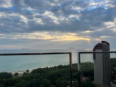 -三亚湾海居铂尔曼度假酒店