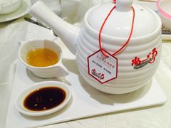 -尚一汤 广东炖汤(金桥国际店)