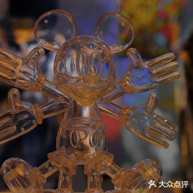 深圳展览｜潮流太空舱艺术大展·紧急迫降