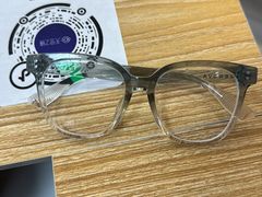 -天空之镜眼镜店蔡司依视路配镜授权零售店(望京颐堤港店)