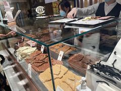 面包甜点陈列柜-Laderach 莱德拉(上海环贸iapm店)