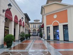 -佛罗伦萨小镇广佛名品奥特莱斯(疏港路店)