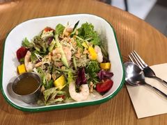 芒果柚子沙拉-HELLO 27 意面·沙拉·帕尼尼