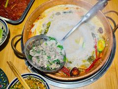 -洱火云南酸菜牛肉火锅(石景山当代商城店)