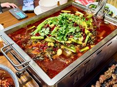 -琥珀老六龙虾(四里河店)