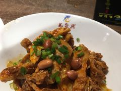 -龙聚德北京烤鸭(沙坪坝华宇A馆店)