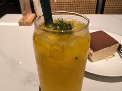 -静香HOUSE·全时段融合餐厅(七星欢乐颂店)