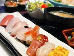 -家贺屋刺身寿司专门店