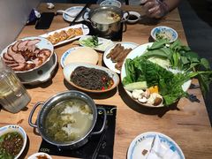 -龙聚德北京烤鸭(沙坪坝华宇A馆店)