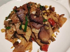 软饼炒腊肉-江城小馆陕南妈妈菜·全球旅行餐厅(钟楼店)