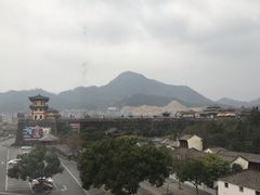 -铂逸梦秦酒店(横店梦幻谷店)