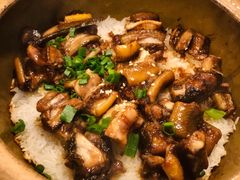 金牌黄鳝饭-红星光发煲仔饭(文海店)