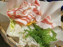 -枝魯枝魯自助料理